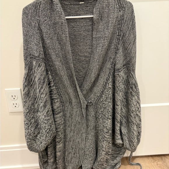 Lululemon Breeze Easy Wrap Cardigan Sweater - Picture 2 of 6